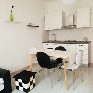 Red Ginger Apartamento Oristano